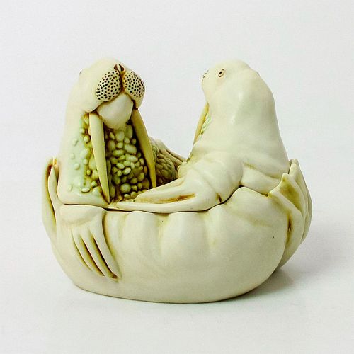 HARMONY KINGDOM TRINKET BOX, TEA
