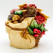 HARMONY KINGDOM TRINKET BOX, W