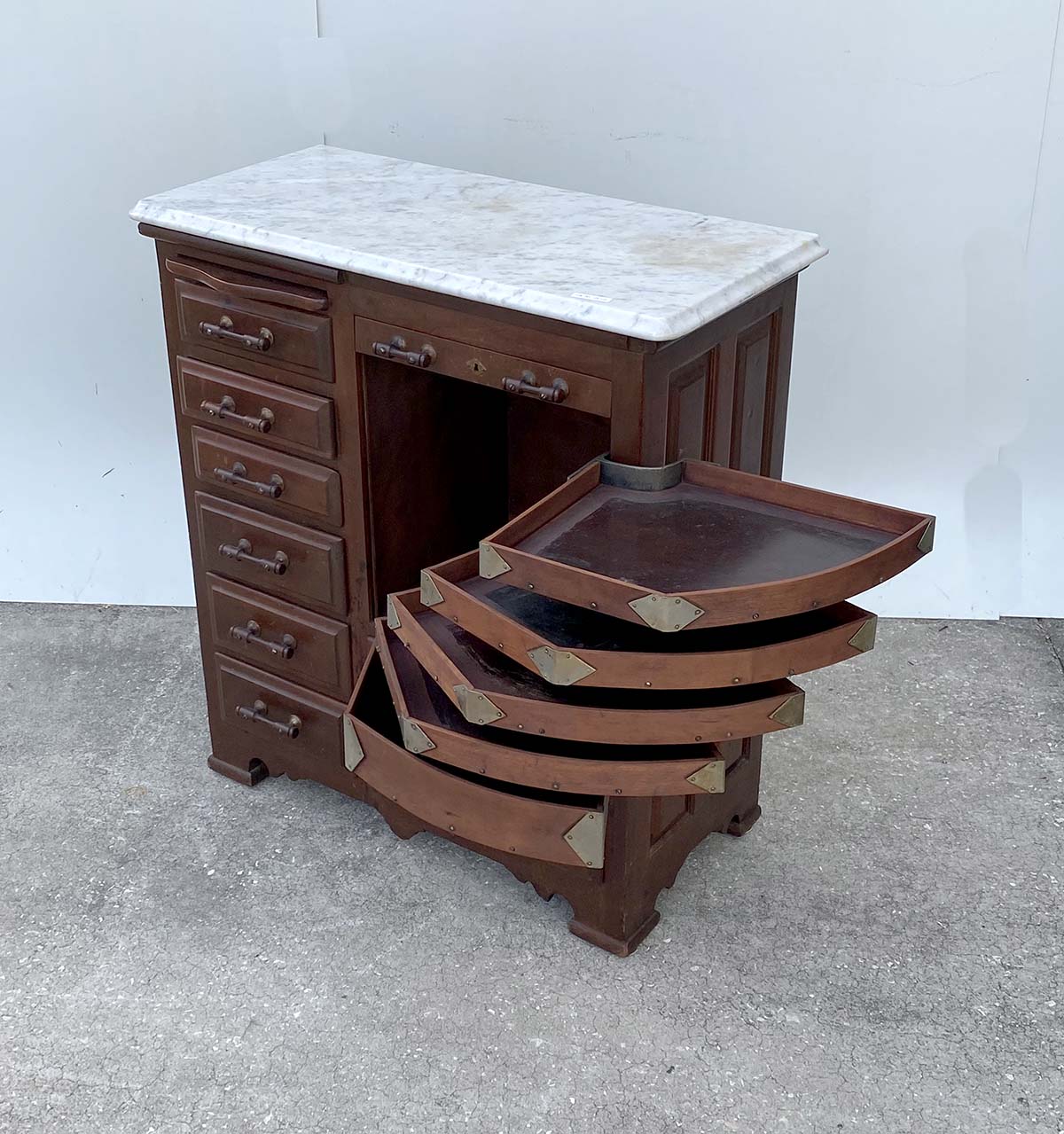 HARVARD CO. MAHOGANY DENTAL