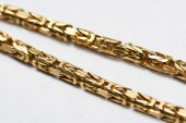 HEAVY 18K YELLOW GOLD BYZANTIN