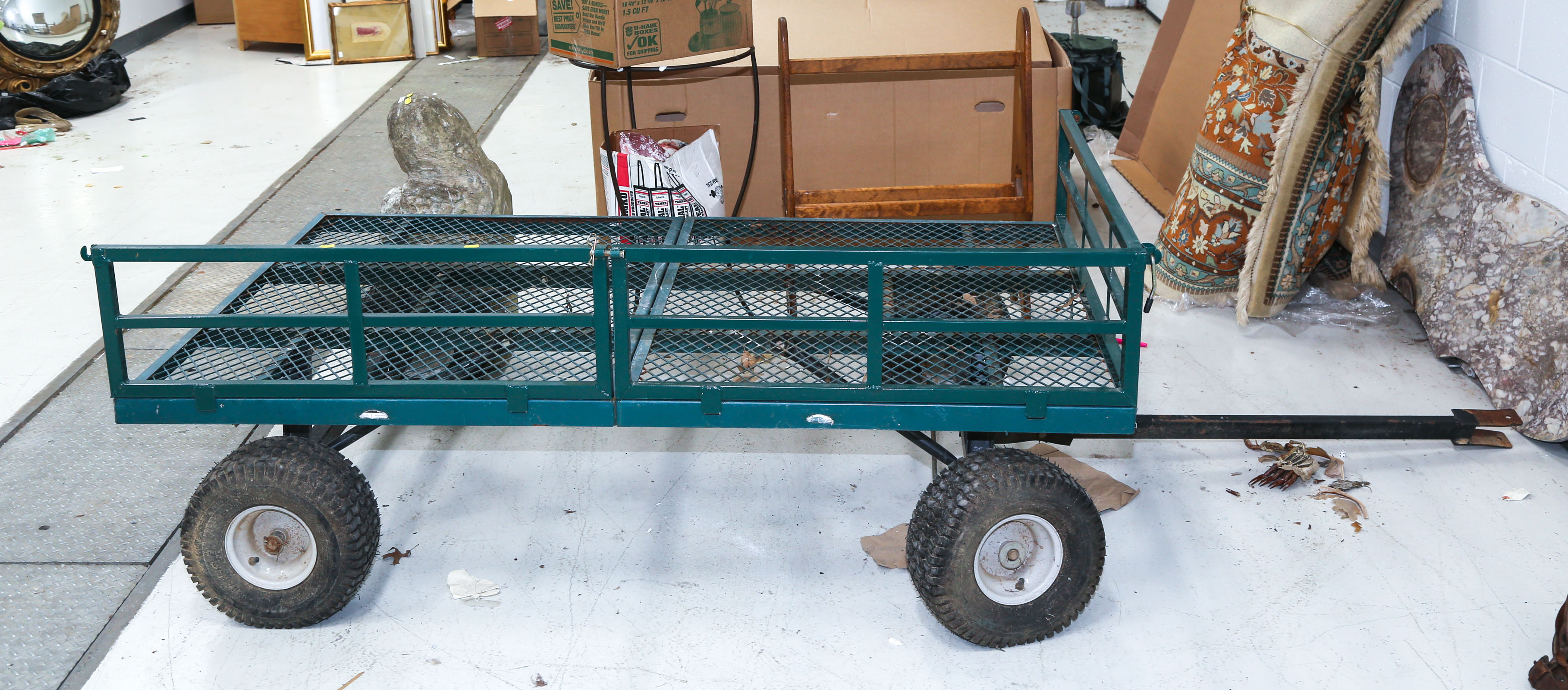HEAVY DUTY LAWN TRACTOR WAGON .