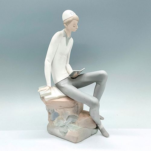 HEBREW STUDENT 1014684 - LLADRO