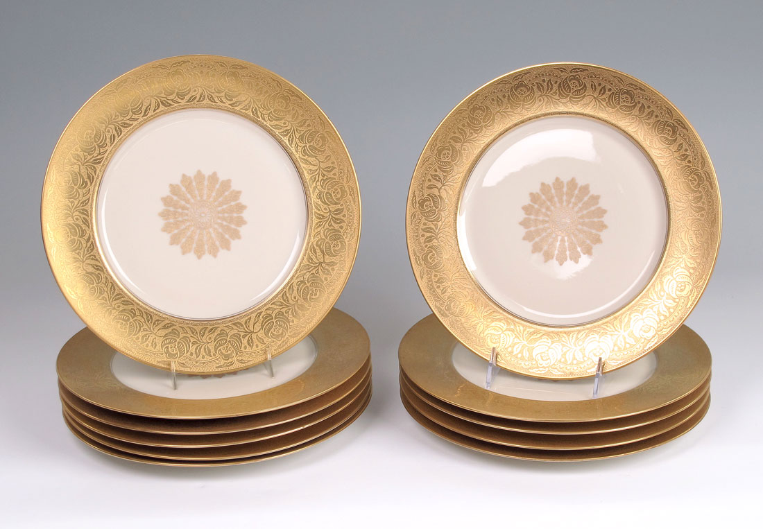 HEINRICH FINE CHINA SERVICE PLATES: