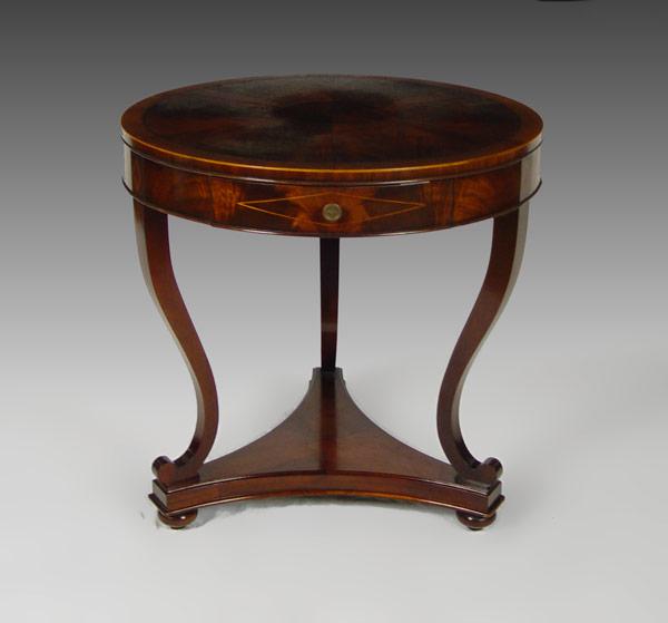 HEIRLOOM WEIMAN FLAME MAHOGANY