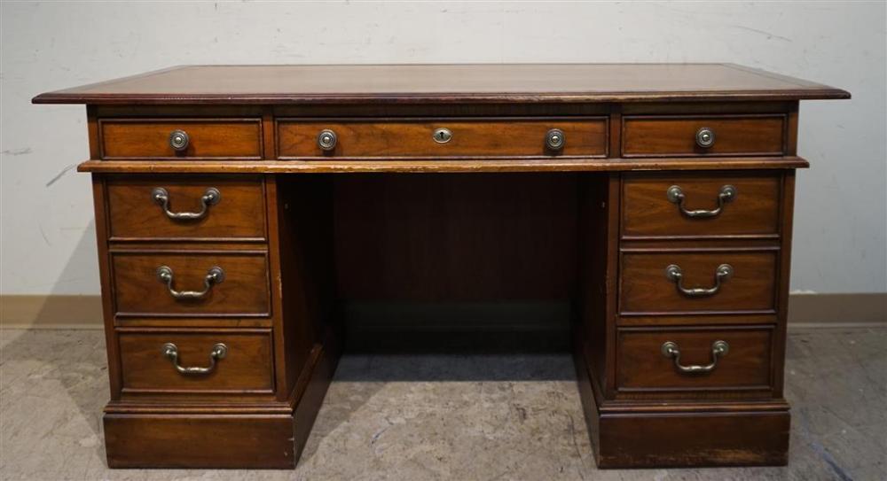 HEKMAN CHERRY DOUBLE PEDESTAL DESK,