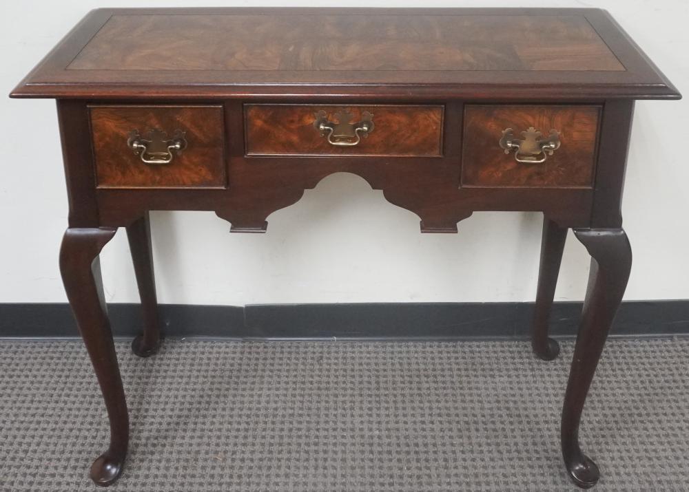 HEKMAN QUEEN ANNE STYLE PARTIAL