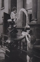 HELEN LEVITT (1913-2009): UNTI