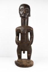 HEMBA OR LUBA STYLE FIGURE Hem