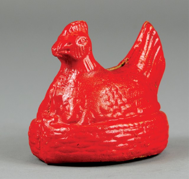 HEN ON NEST POTTERY STILL BANK