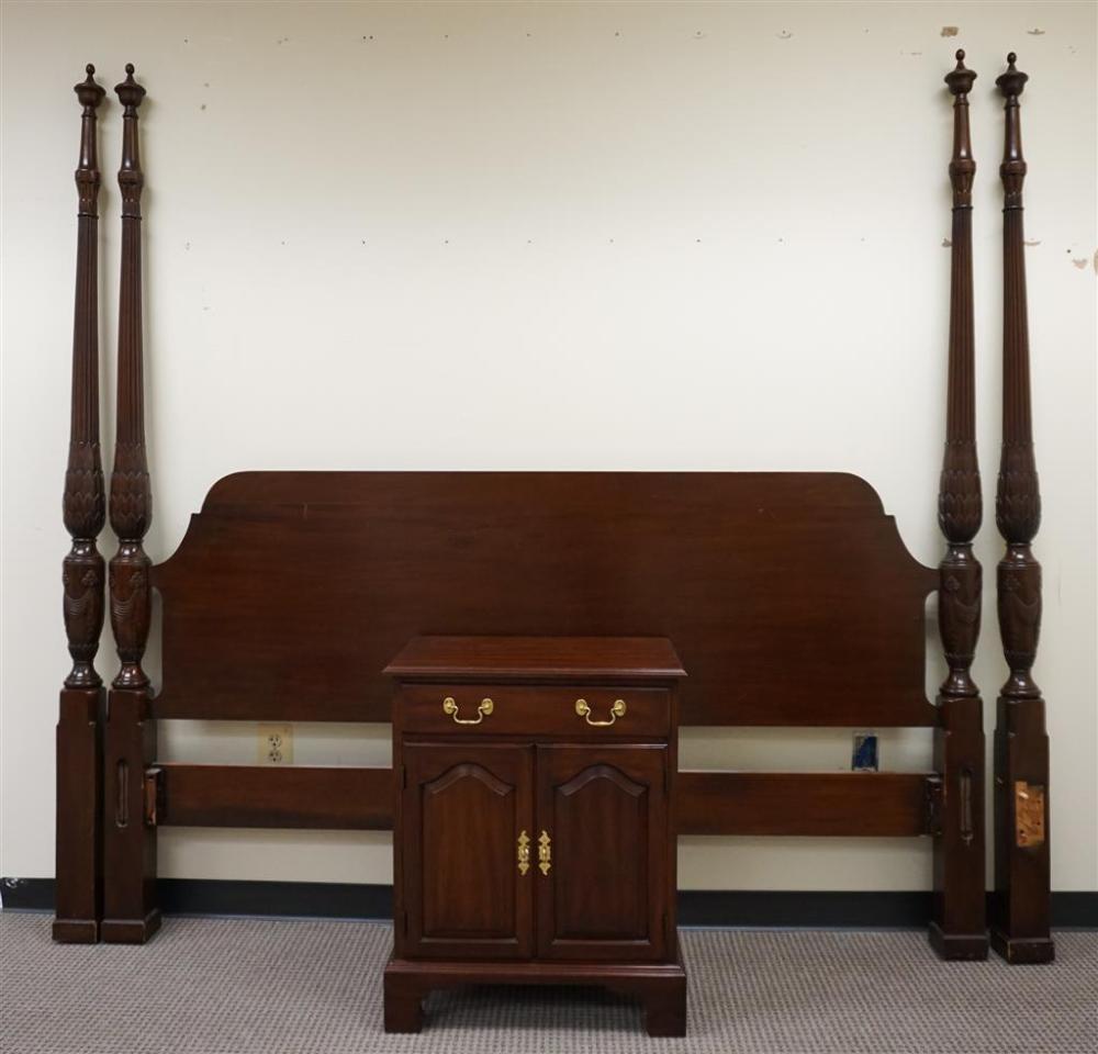 HENKEL-HARRIS MAHOGANY QUEEN SIZE