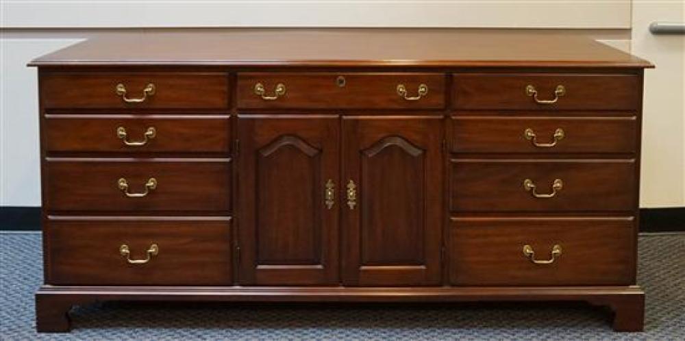 HENKEL HARRIS MAHOGANY TRIPLE