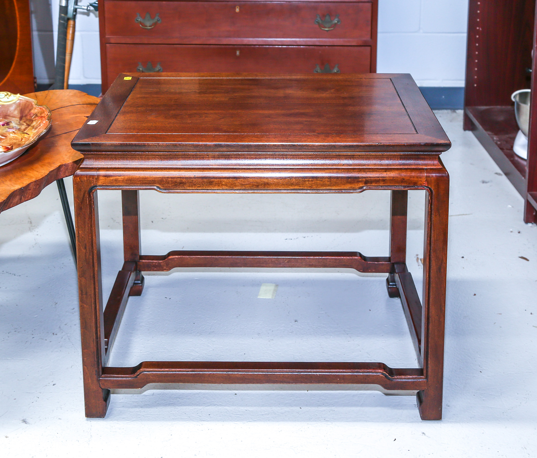 HENREDON CHINESE STYLE END TABLE