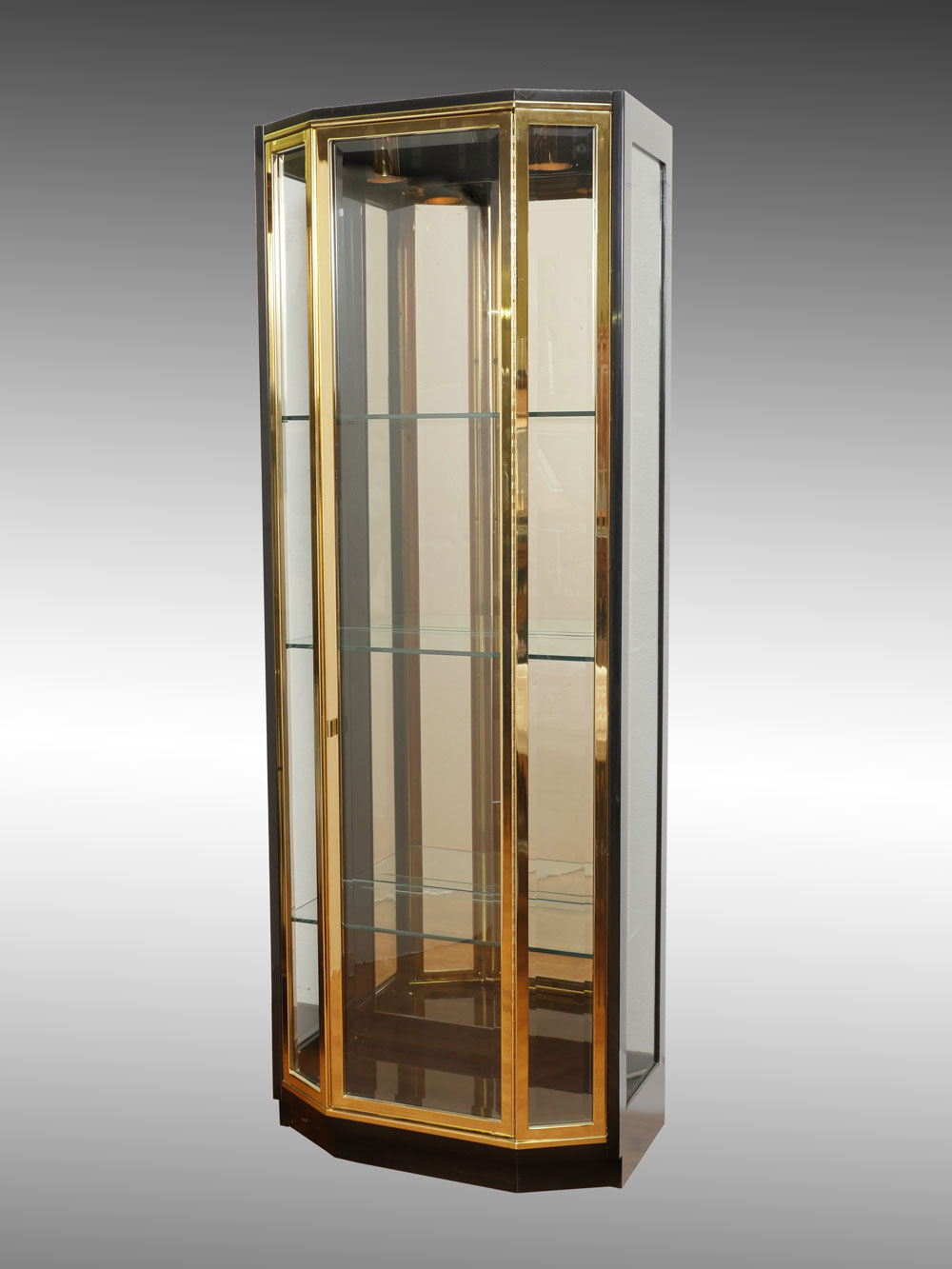 HENREDON DISPLAY CASE: Black