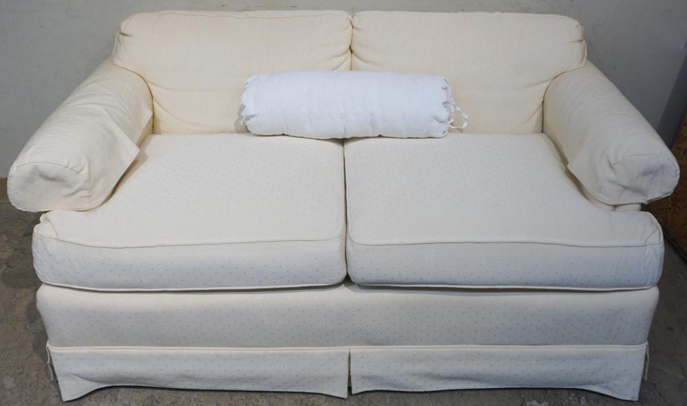 HENREDON UPHOLSTERED LOVESEAT L: 57