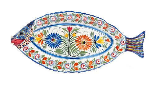 HENRIOT QUIMPER FISH DISH