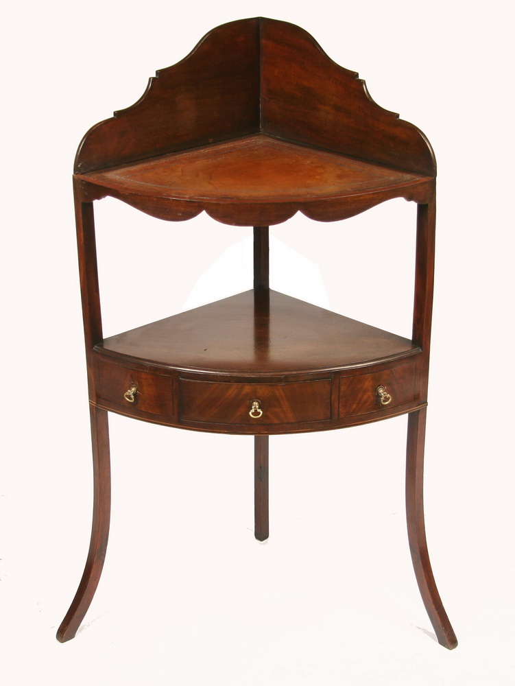 HEPPLEWHITE CORNER TABLE -