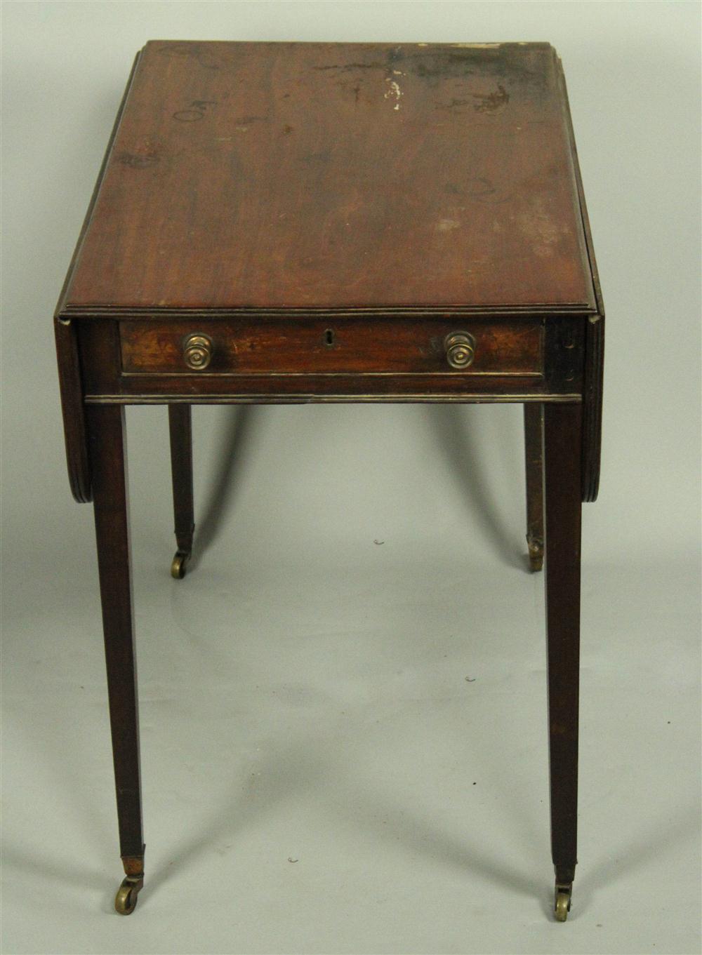 HEPPLEWHITE MAHOGANY PEMBROKE TABLE
