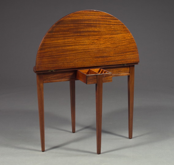 Hepplewhite-Style Mahogany
