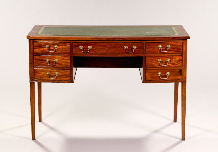 Hepplewhite-Style Mahogany