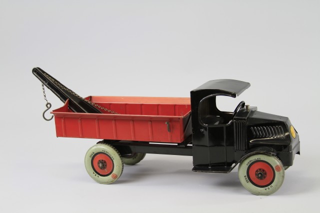HERCULES DUMP TRUCK C. 1920's 'C'