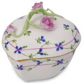 HEREND BLUE GARLAND PORCELAIN