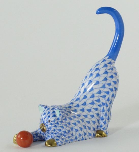 Herend Cat ''Playing Ball''hand