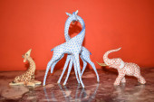 HEREND ELEPHANT & GIRAFFE<br>a