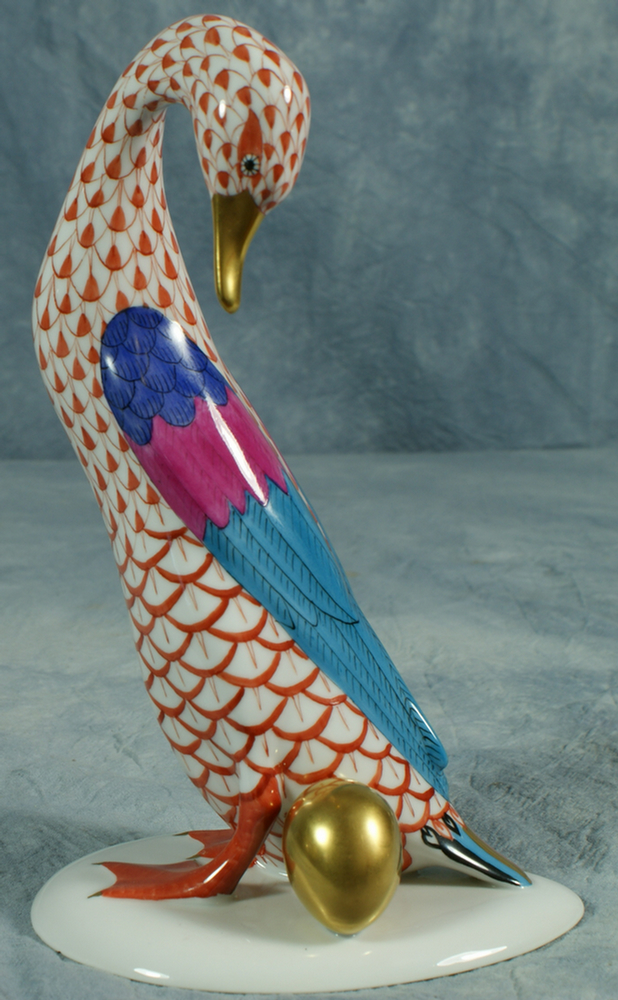 Herend fishnet figurine, red