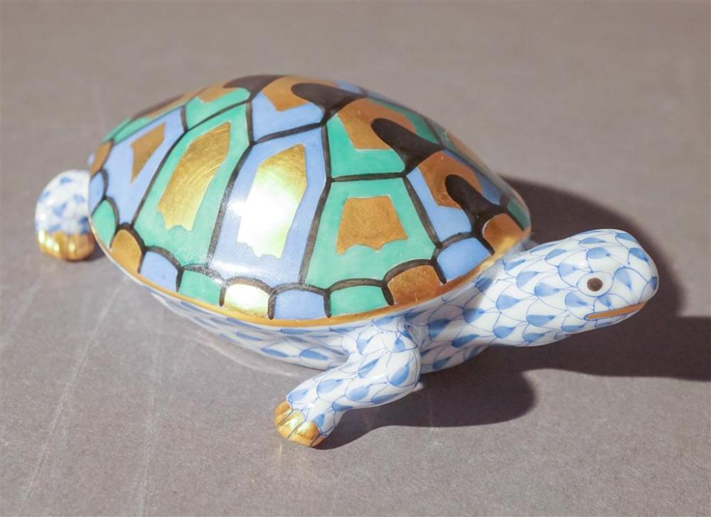 HEREND 'FISHNET' PATTERN TURTLE, H: