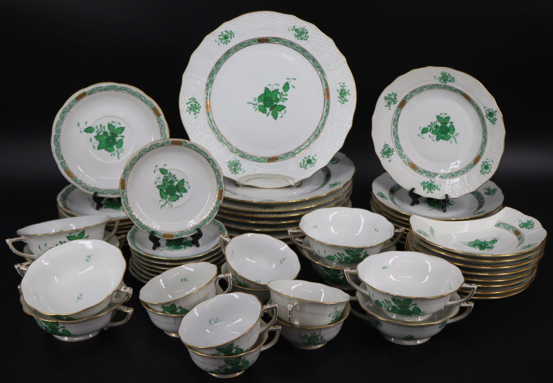 HEREND "GREEN BOUQUET" PORCELAIN