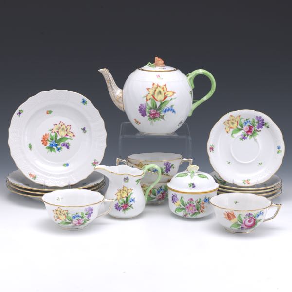 HEREND HAND PAINTED PORCELAIN TEA