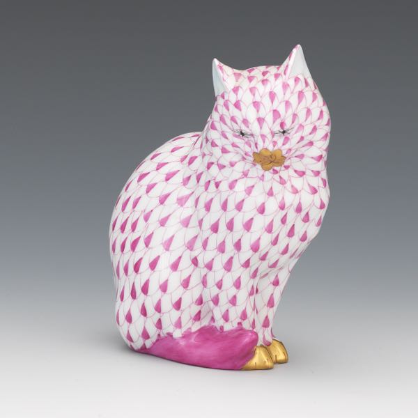 HEREND HUNGARY PINK SITTING CAT 