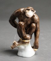 HEREND PORCELAIN FIGURINE OF A