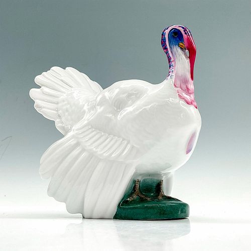 HEREND PORCELAIN FIGURINE,
