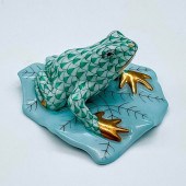 HEREND PORCELAIN GREEN FIGURIN