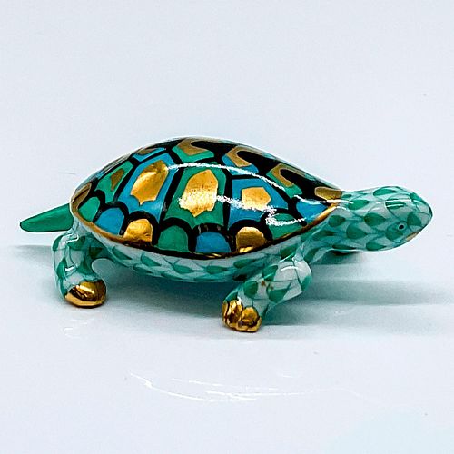 HEREND PORCELAIN GREEN FIGURINE,