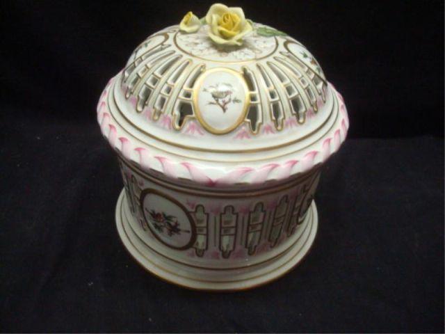 HEREND Porcelain Lidded Bowl.