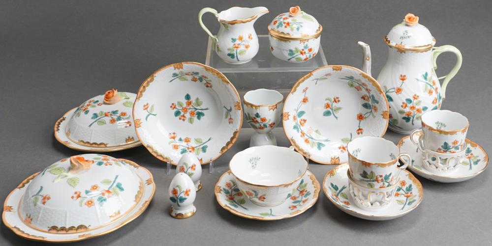 HEREND PORCELAIN ‘LIVIA’ PATTERN