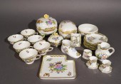 HEREND PORCELAIN 'QUEEN VICTOR