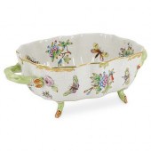 HEREND PORCELAIN "QUEEN VICTOR