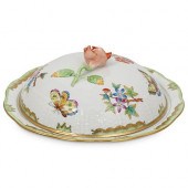 HEREND "QUEEN VICTORIA" LIDDED