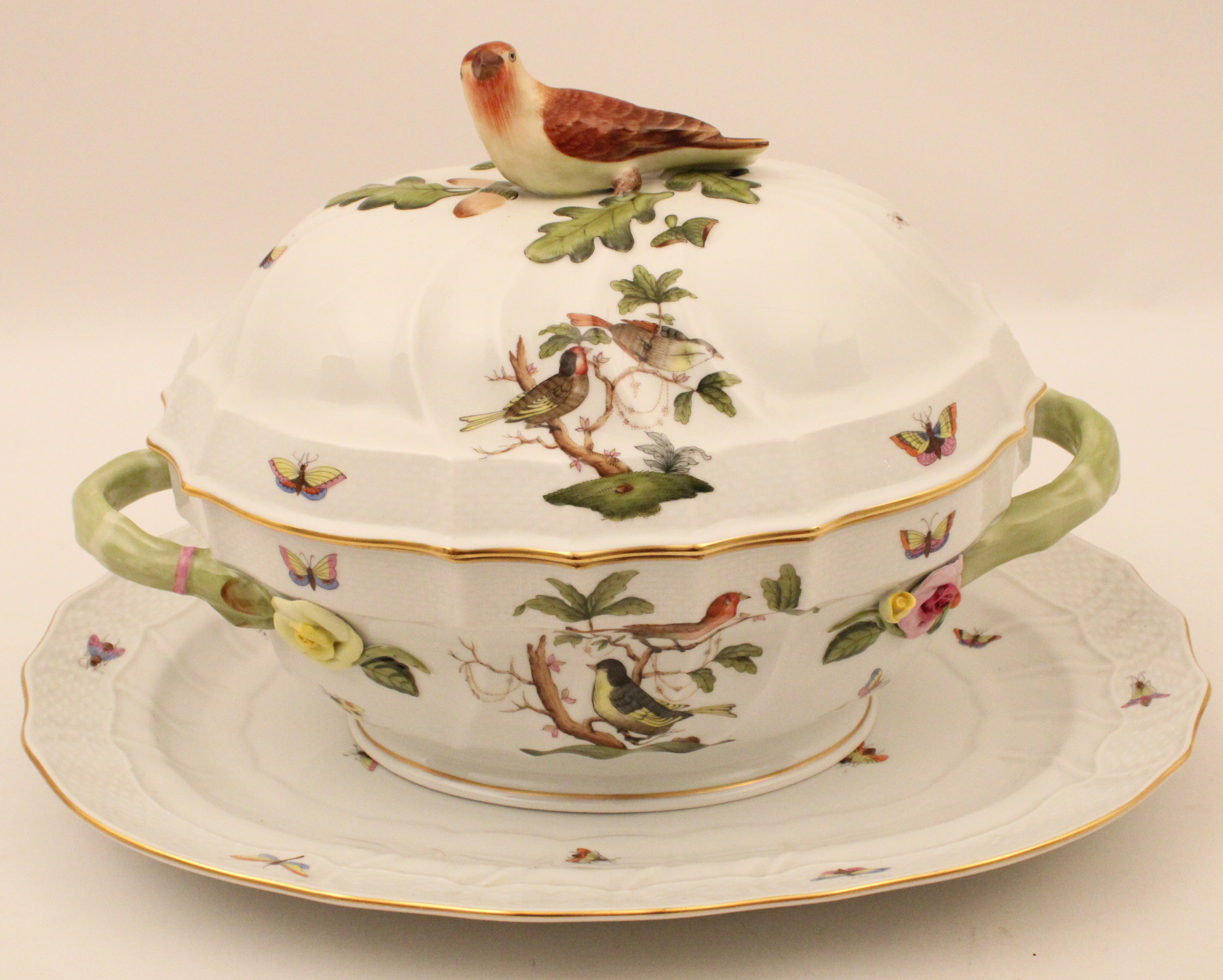 HEREND ROTHSCHILD BIRD COVERED