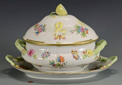 HEREND SOUP TUREENLarge oval Herend