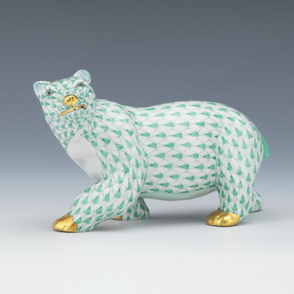 HEREND WALKING POLAR BEAR
