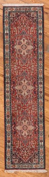 HERIZ 2' 7" X 10' 3" WOOL RUNN