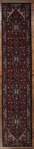 HERIZ 2'5" X 11'10" WOOL