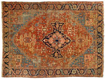 Heriz carpet, blue central