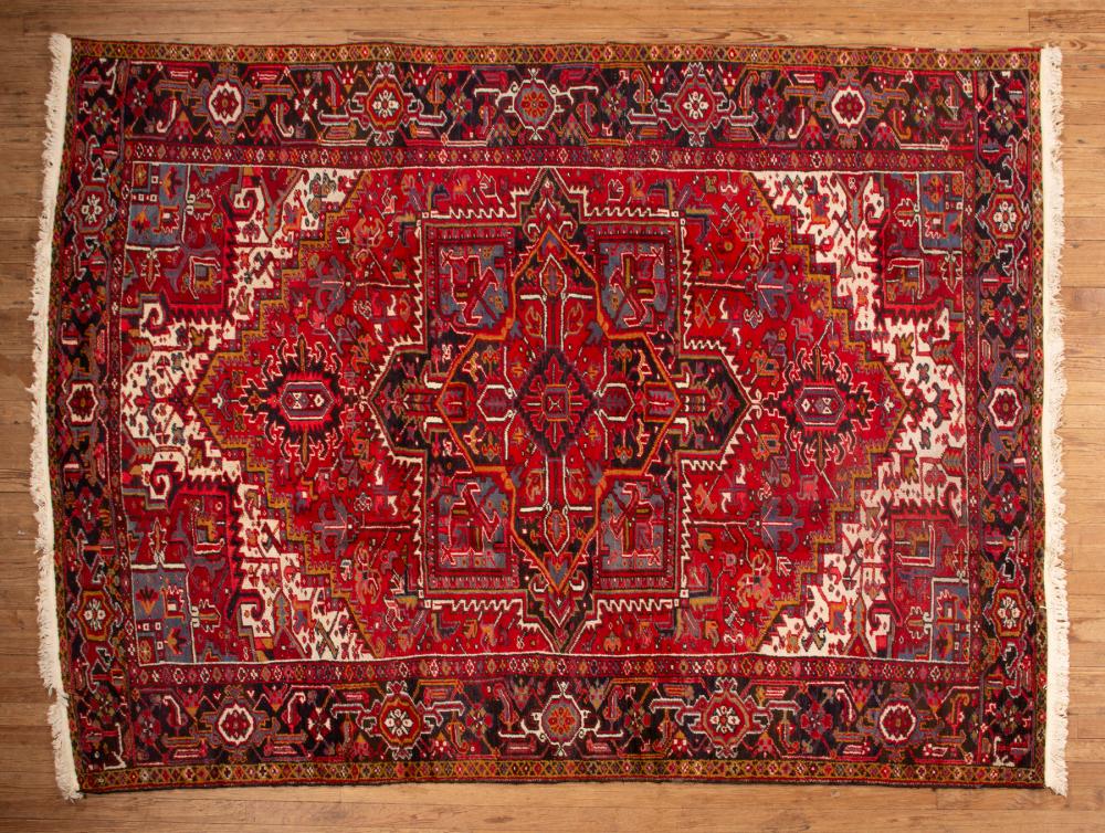 HERIZ CARPETHeriz Carpet, red