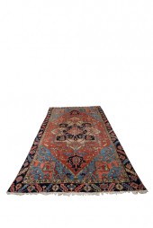 HERIZ CARPETProvenance: The Do