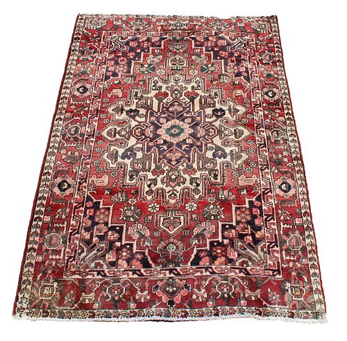 HERIZ HAND-KNOTTED PERSIAN WOOL RUG